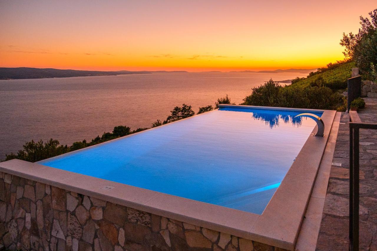 Villa Secluded Paradise オミシュ エクステリア 写真
