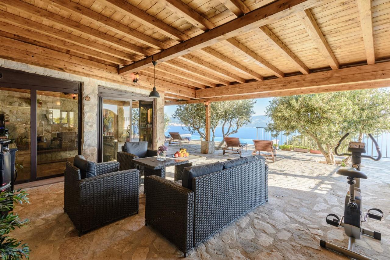 Villa Secluded Paradise オミシュ エクステリア 写真